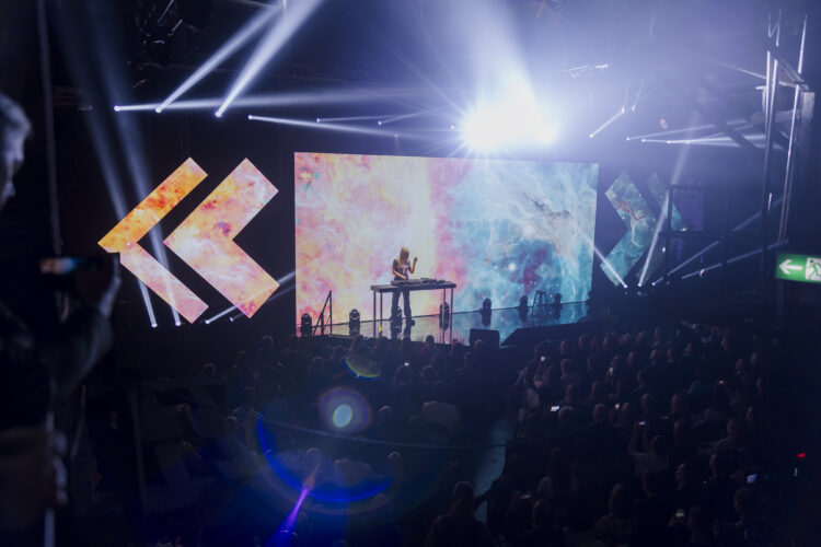 Latitude59 Bold Stage