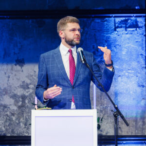 Jevgeni Ossinovski